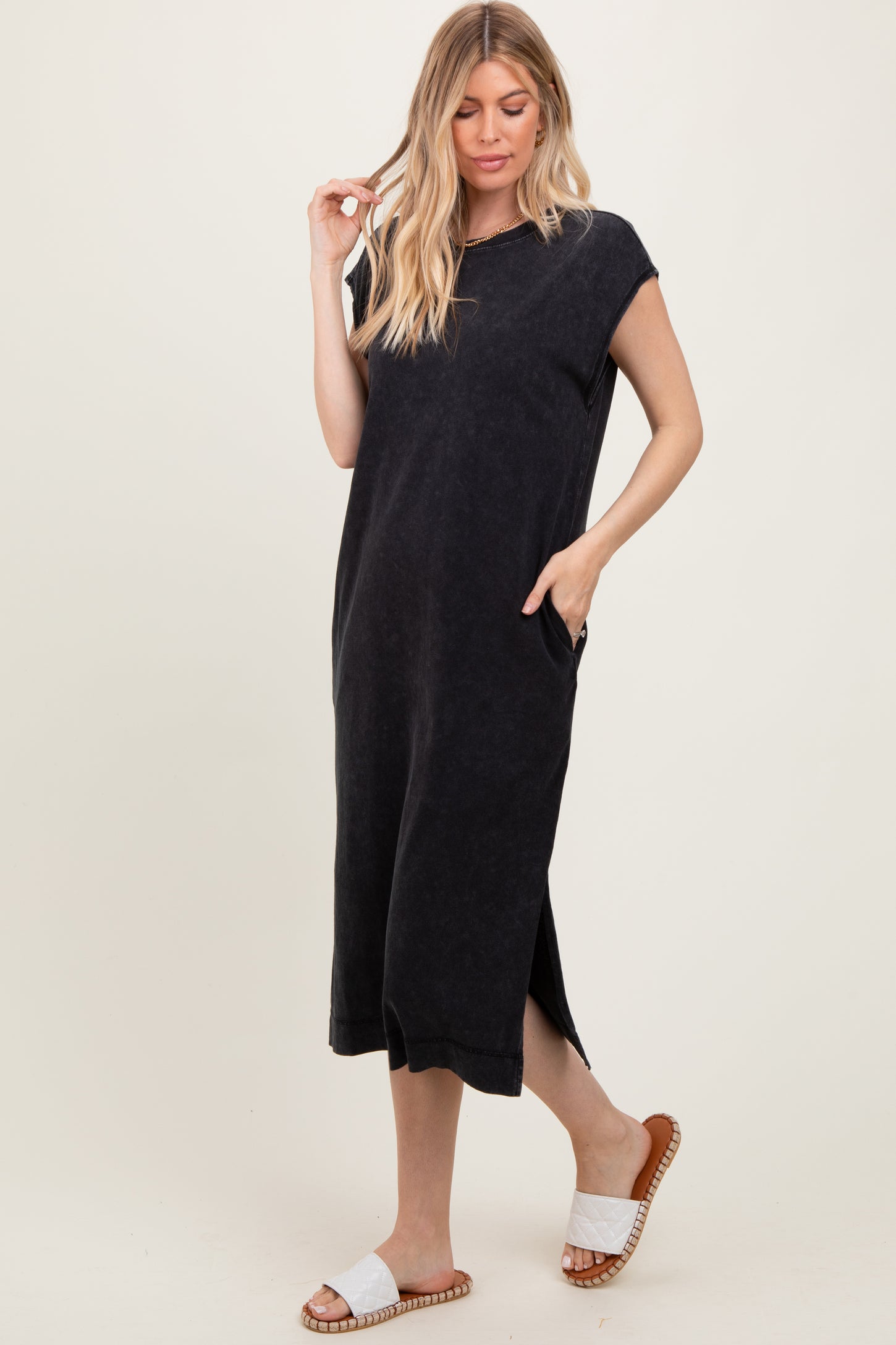 Black Casual Sleeveless Pocketed Midi Dress