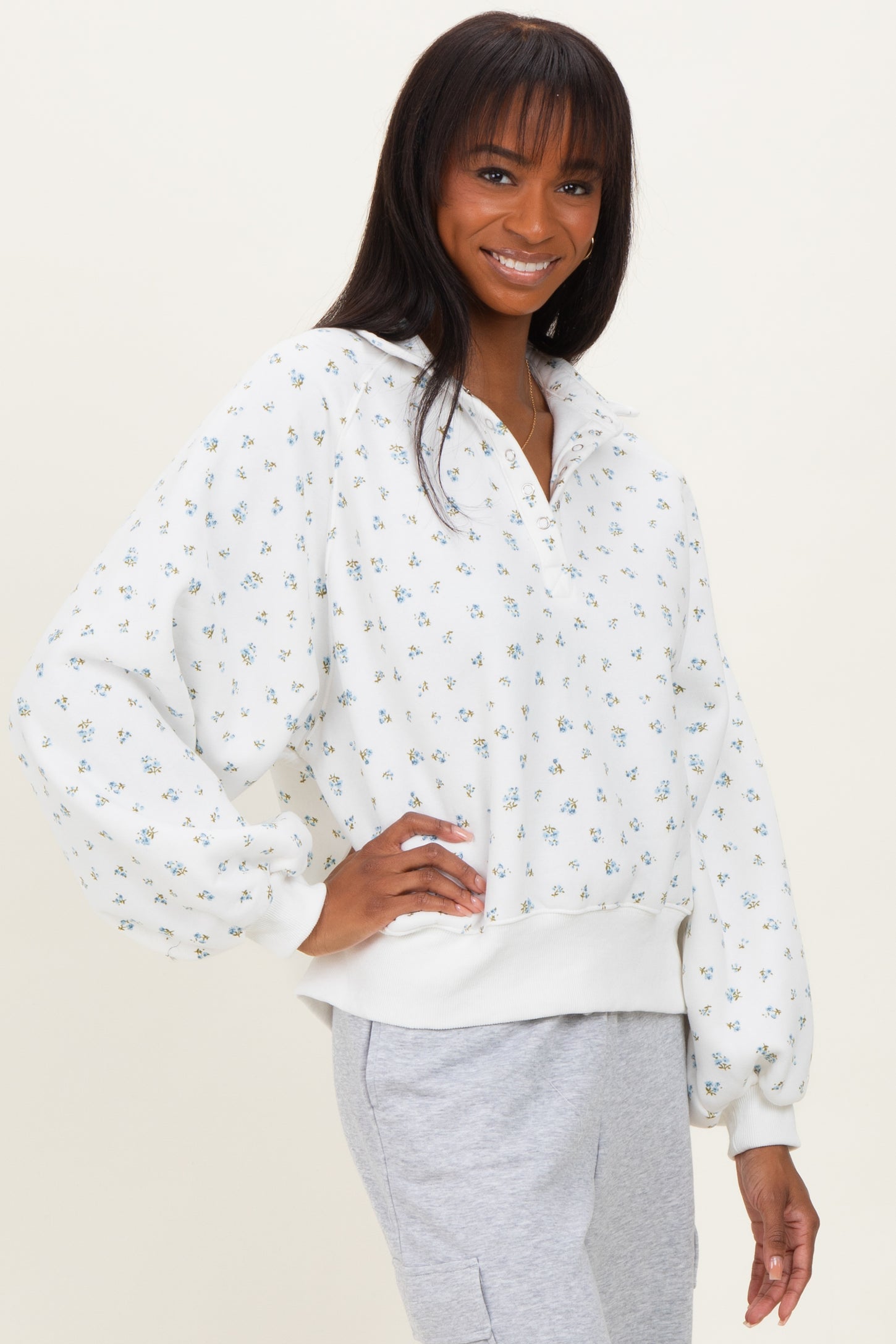 Ivory Floral Bubble Sleeve Snap Collar Sweatshirt