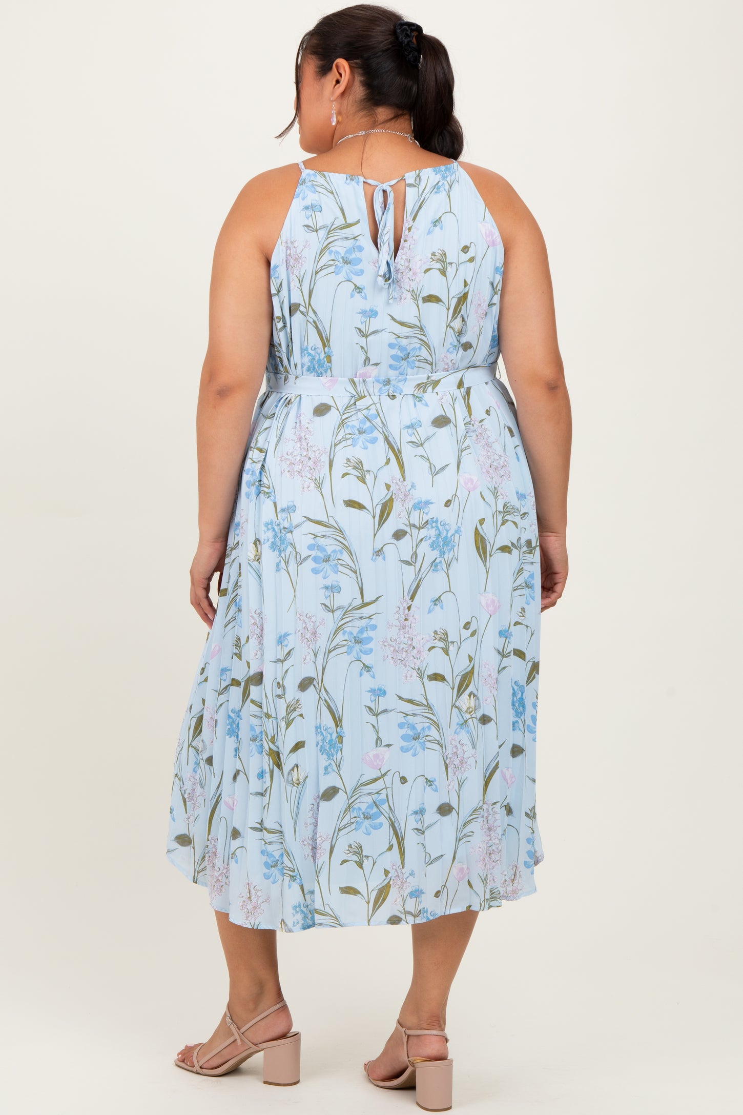 Light Blue Floral Pleated Sleeveless Plus Midi Dress