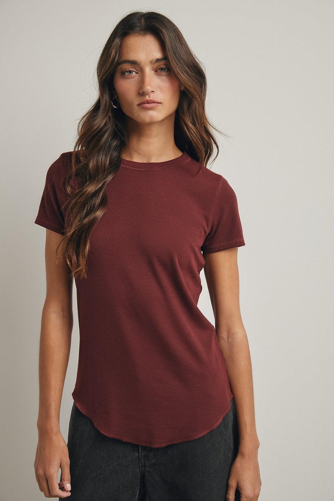 Burgundy Ribbed Short Sleeve Curved Hem Maternity Top