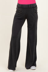 maternity wear black wide-leg pants with an elastic waistband and side pockets