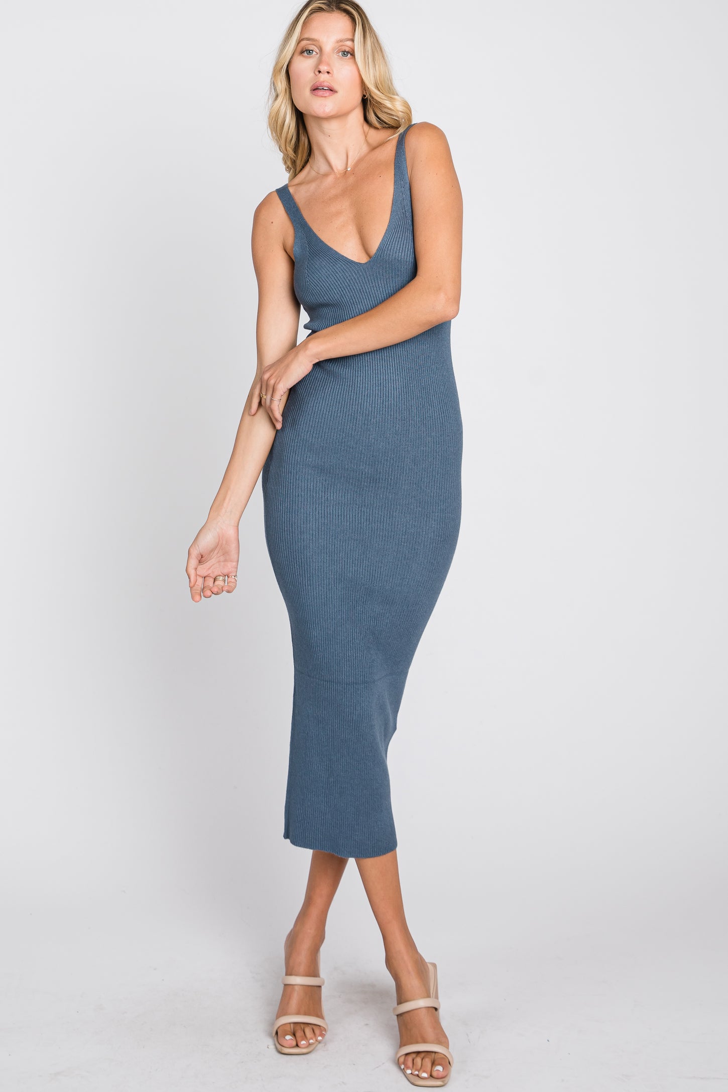 Blue Sleeveless V-Neck Sweater Dress